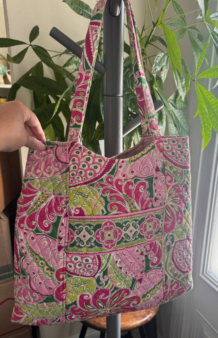 Vera Bradley Vintage Pinwheel Pink Tote Bag 12x14 small flaw. P02